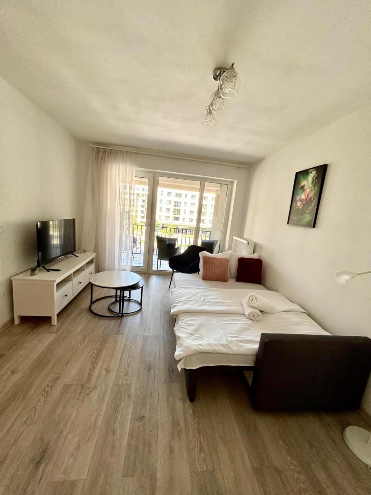 Jad - Luxury 3 Rooms & 2 Rooms Apartments In Kasper, Near Coresi Mall Braşov Eksteriør billede