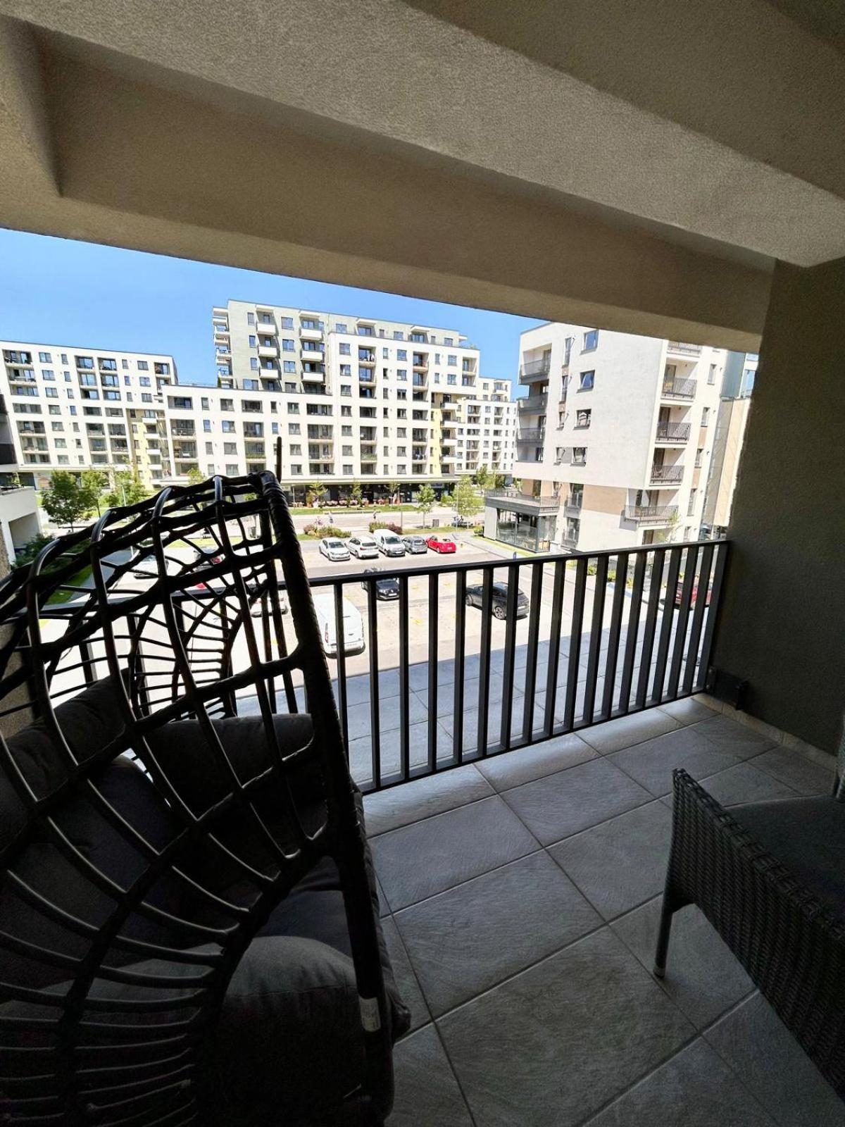 Jad - Luxury 3 Rooms & 2 Rooms Apartments In Kasper, Near Coresi Mall Braşov Eksteriør billede